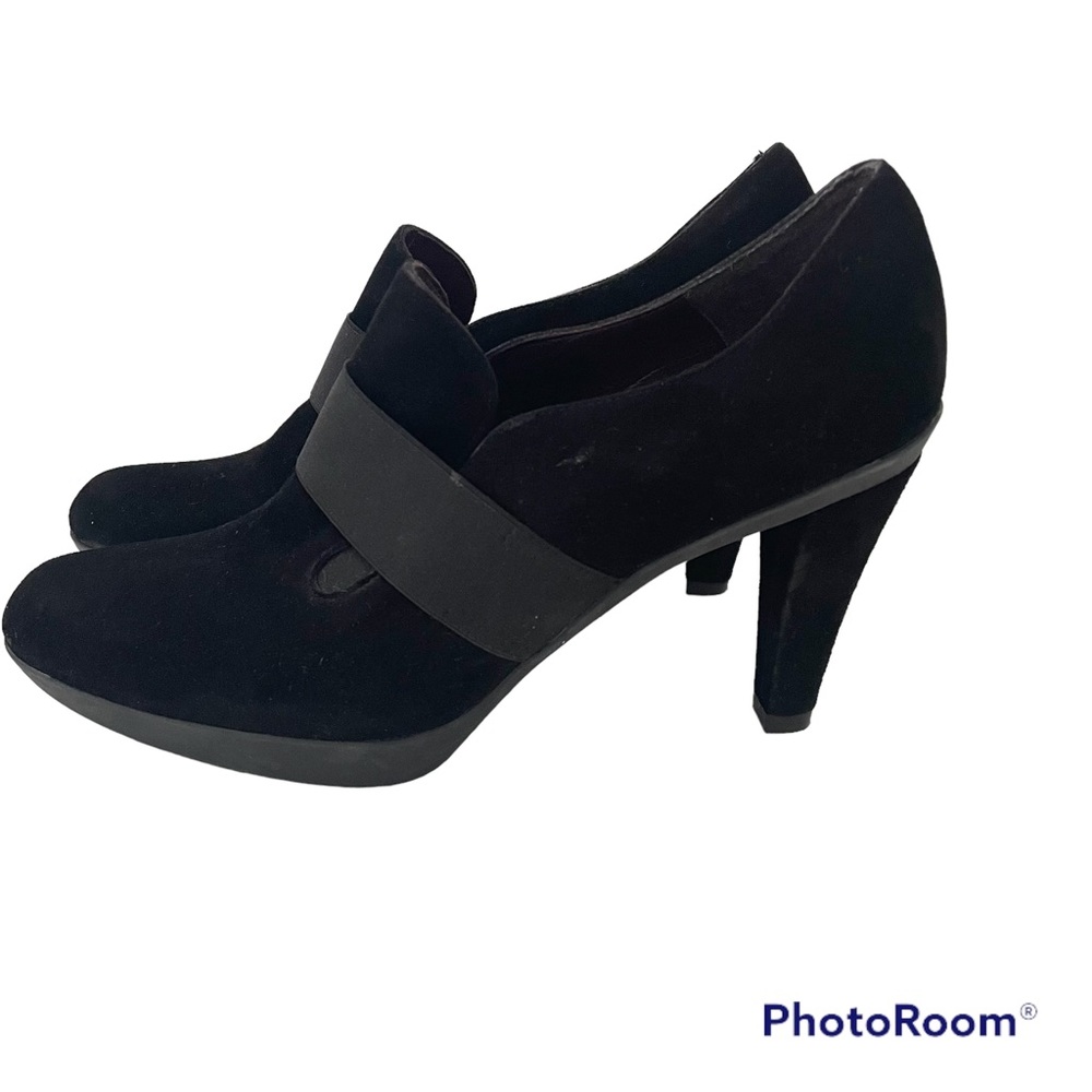 Stuart Weitzman Suede Booties Size 7